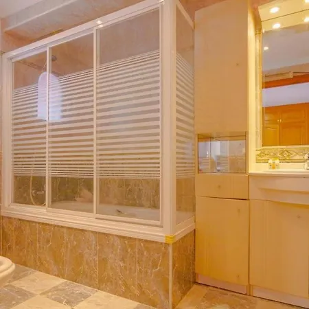 Mouna 6 Appartement Calp